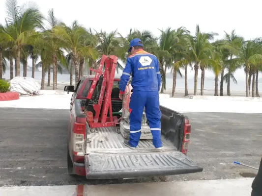 Chở máy mài bê tông